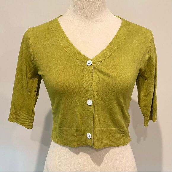 Retro Avocado Green Button down Knitted Lightweight Vintage Style Cardigan Top - Picture 1 of 7